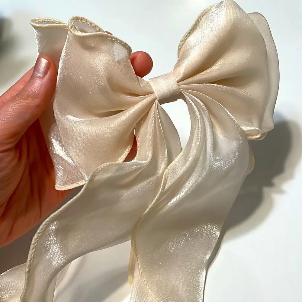 Cream bow Hair clip N64